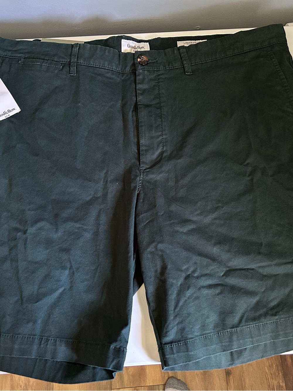 Goodfellow & Co Men's Forest Green Flat-Front Cotton Shorts